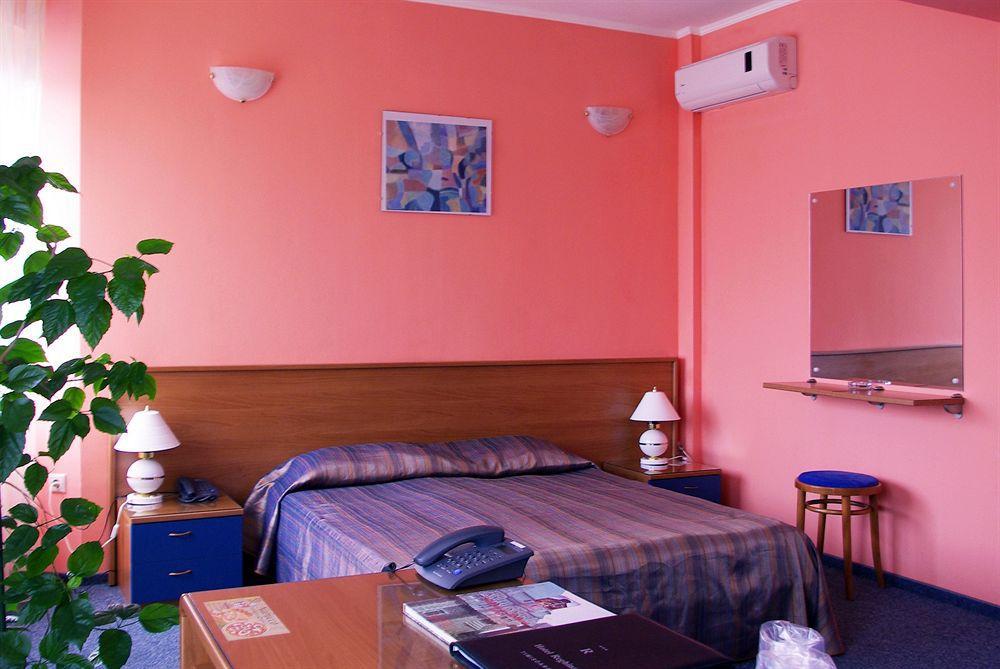 Hotel Reghina Timisoara Exterior photo