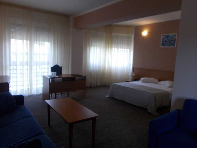 Hotel Reghina Timisoara Exterior photo